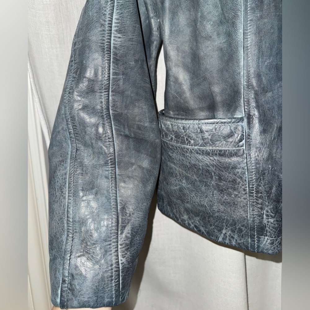 Vintage GUESS distressed black 100% Leather Jacket - size L - Picture 5 of 13